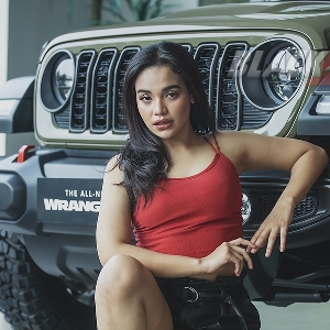 Ketika Yuan Berhadapan dengan Jeep Wrangler