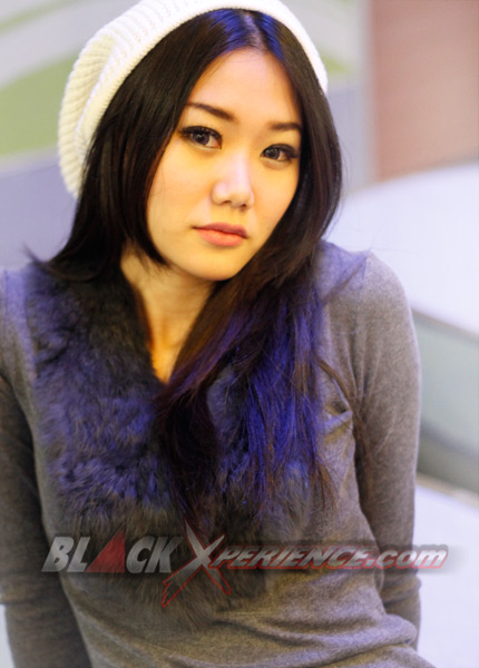 Lisye: Melepas Jenuh dengan Ice Skating