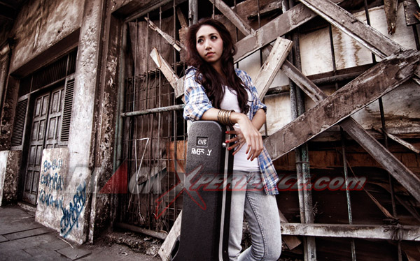 Dheasy, Ekspresikan Diri Sebagai Musisi