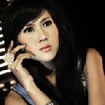 Bermalam Bersama Christal