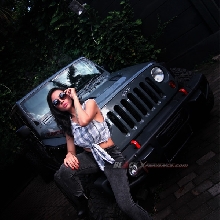 Pesona April vs Jeep Wrangler Rubicon 10th Anniversary