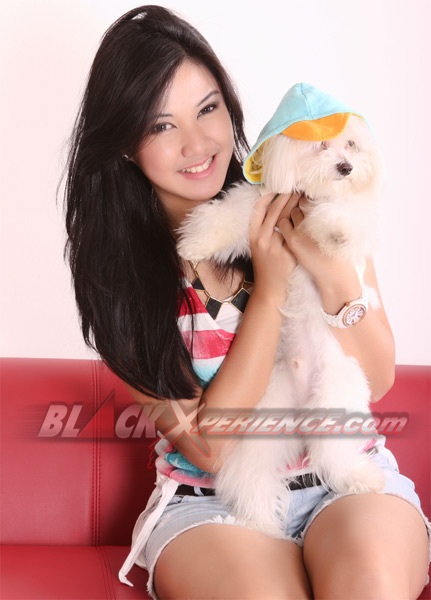 Paras Ayu Riesya, Si Pecinta Binatang