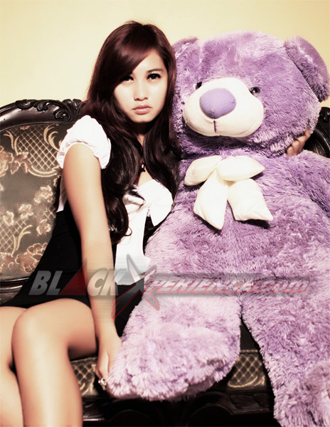 Peluk Hangat Vivi Untuk Boneka Kesayangannya