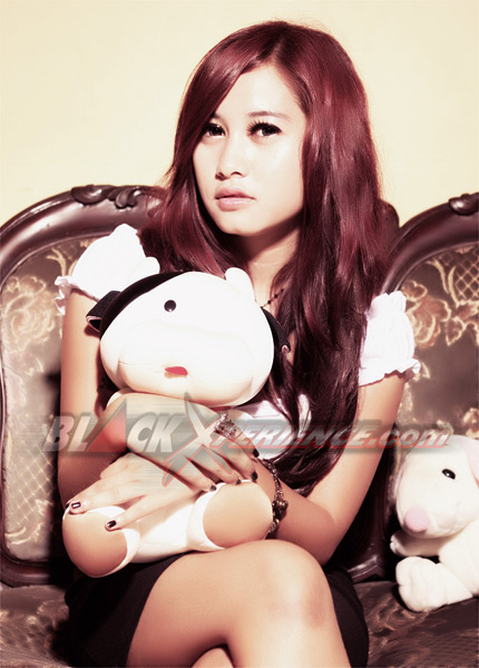 Peluk Hangat Vivi Untuk Boneka Kesayangannya