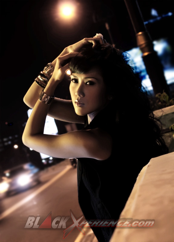 Bermalam Bersama Christal