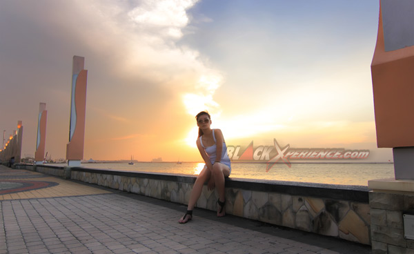 Jalan Sore Dengan Stella