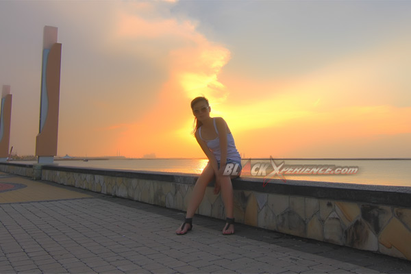 Jalan Sore Dengan Stella