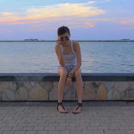 Jalan Sore Dengan Stella