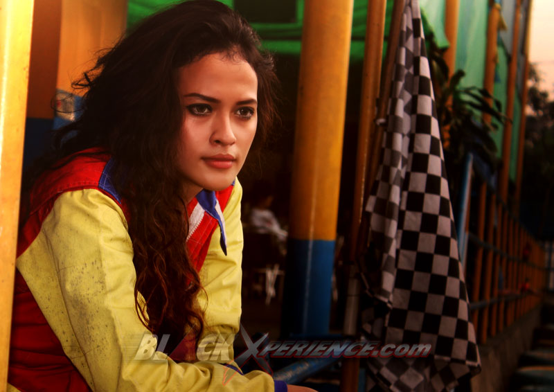 Amel, Menyukai Permainan Pria