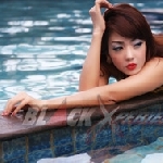 Marisa, Bebas Berfantasi di Kolam Renang