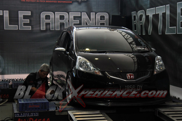 Djarum Black Autoblackthrough Surabaya 2013