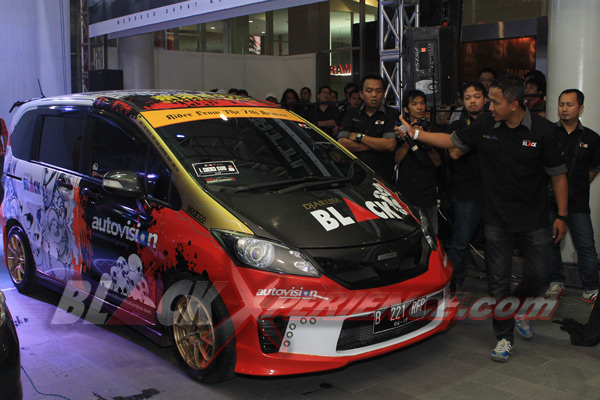 Djarum Black Autoblackthrough Surabaya 2013