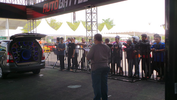 Dyno Attraction Roadshow Solo 2014