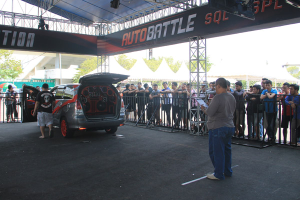 Dyno Attraction Roadshow Solo 2014