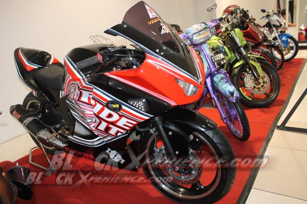 Djarum Black Automodify Samarinda 2013