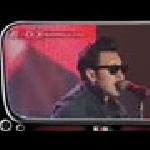 Djarum Black Autoblackthrough Surabaya 2013 : Perfom Band Naif