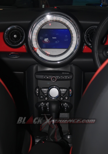 Aroma Balap di Dua Model Baru MINI John Cooper Works