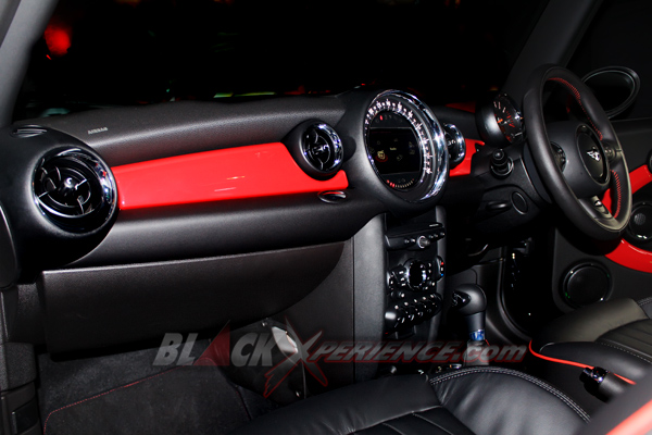 Aroma Balap di Dua Model Baru MINI John Cooper Works