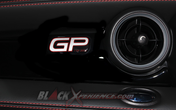 Aroma Balap di Dua Model Baru MINI John Cooper Works