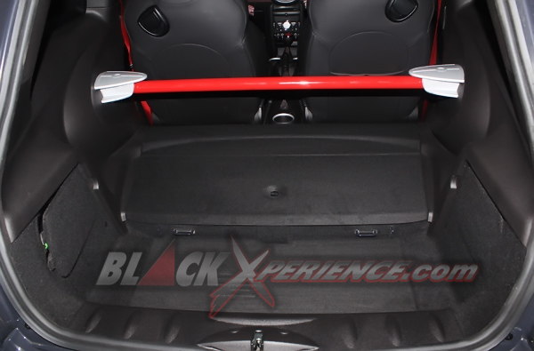 Aroma Balap di Dua Model Baru MINI John Cooper Works