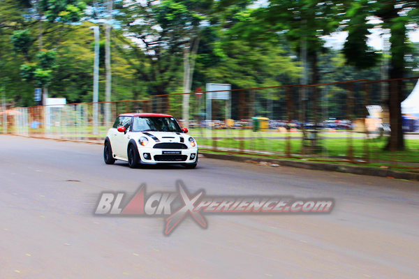 Aroma Balap di Dua Model Baru MINI John Cooper Works