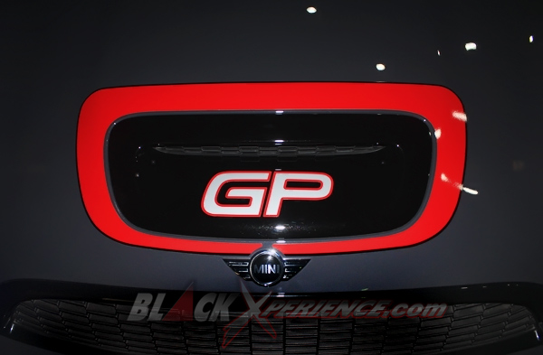 Aroma Balap di Dua Model Baru MINI John Cooper Works