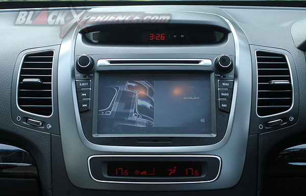 Radio + CD + MP3 + Rear view camera