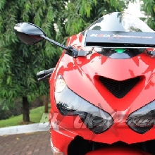 Kawasaki ZX-14R headlights