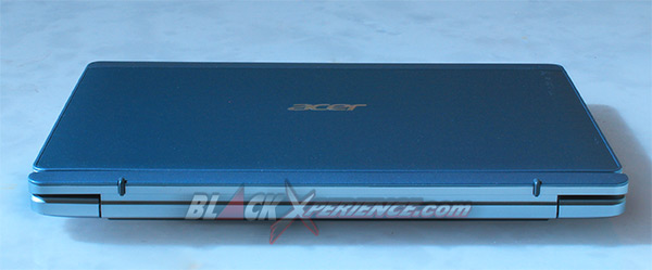 Acer Switch 10 - Tamapk Belakang Mode notebook
