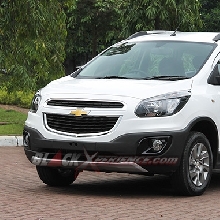 Front View Chevrolet Spin
