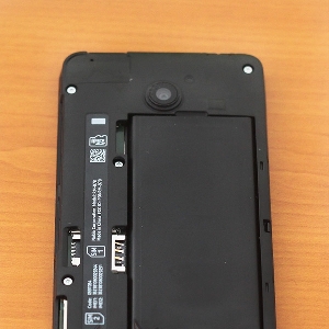 Nokia Lumia 630 "Moneypenny", Smartphone Imut Prosesor Quad Core