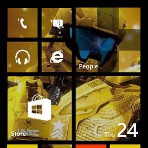 Nokia Lumia 630 "Moneypenny", Smartphone Imut Prosesor Quad Core