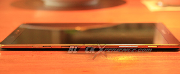 Samsung Galaxy Tab S 8.4 - Samping