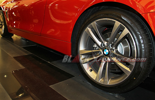 18-inch light-alloy wheels