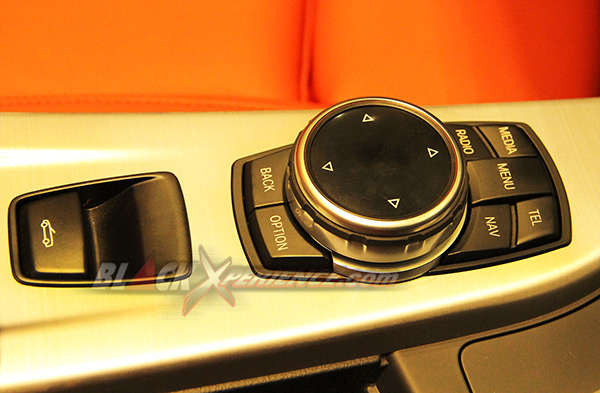 iDrive Touch Controller and Convertible roof switch
