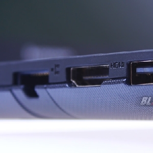 Lenovo G40-45, Laptop Menengah Bertenaga AMD A8