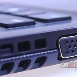 Lenovo G40-45, Laptop Menengah Bertenaga AMD A8