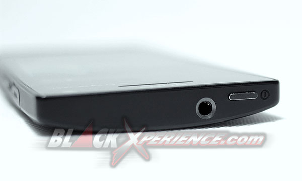 Melaju Kencang Bersama Xperia SL