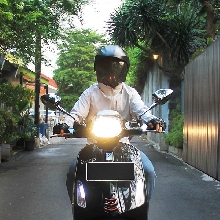 Nuansa Klasik Vespa Sprint 2014 Diabad Modern