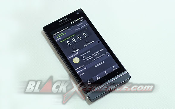 Melaju Kencang Bersama Xperia SL