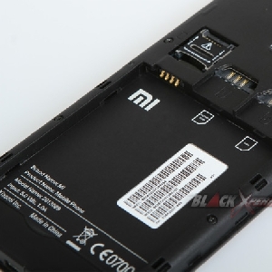 Xiaomi Redmi 1S - Detail Slot Baterai