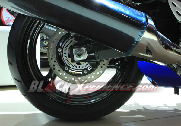 Suzuki GSX 1300R Hayabusa Paduan Ciamik Speed and Style