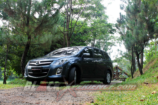 Mazda8 Ideal Untuk Liburan