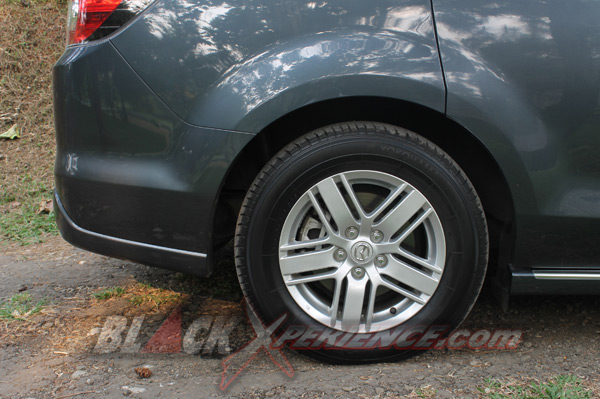 Mazda8 Ideal Untuk Liburan