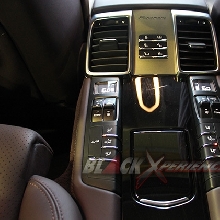 Pemisah Antara Penumpang Kiri dan Kanan 