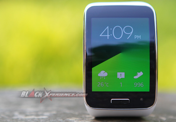 Samsung Gear S - Tampak Depan (2)