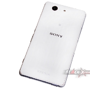 Sony Xperia Z3 Compact, Kecil Tapi Bandel