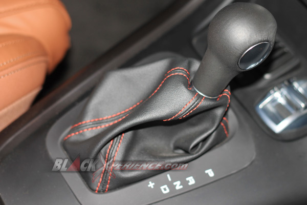 Transmisi 6-speed Automatic