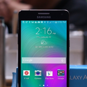 Samsung Galaxy A5 - Layar Muka