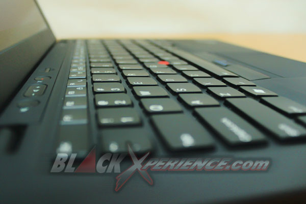 X1 Carbon Si Elegan Yang Fleksibel